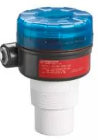 Echotel® model 355 two-wire
loop-powered ultrasonic non-
contact transmitter